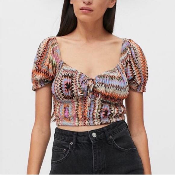 Urban Outfitters Kristi Zig Zag Y2K Aztec Rainbow Puff Sleeve Crop Top M - Picture 1 of 9